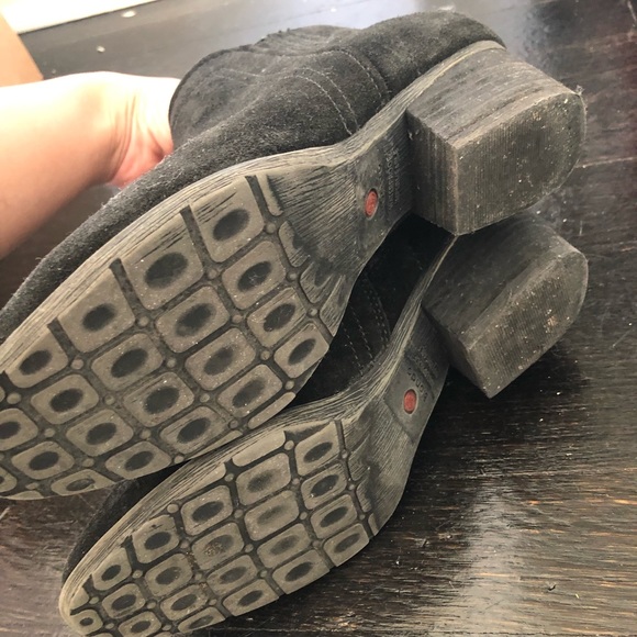 Blondo waterproof leather suede ankle booties - Picture 4 of 7